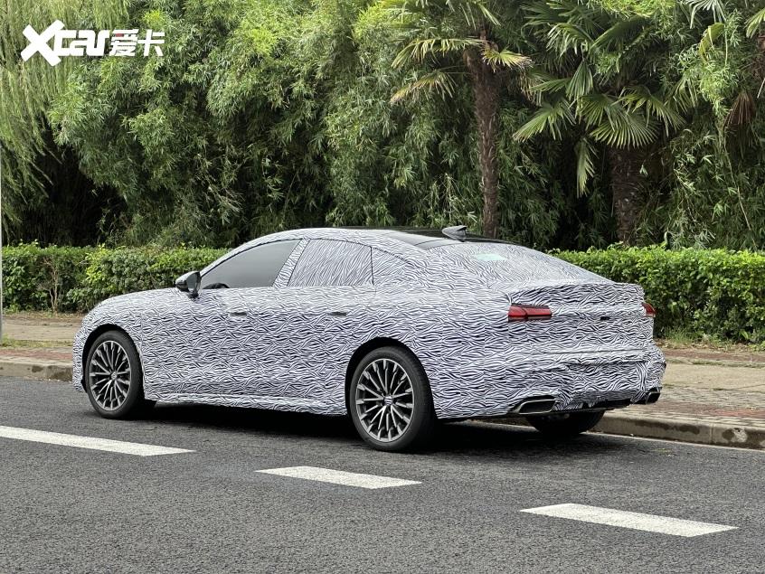 国产A5L谍照流出感觉战斗气息更浓！(图4)