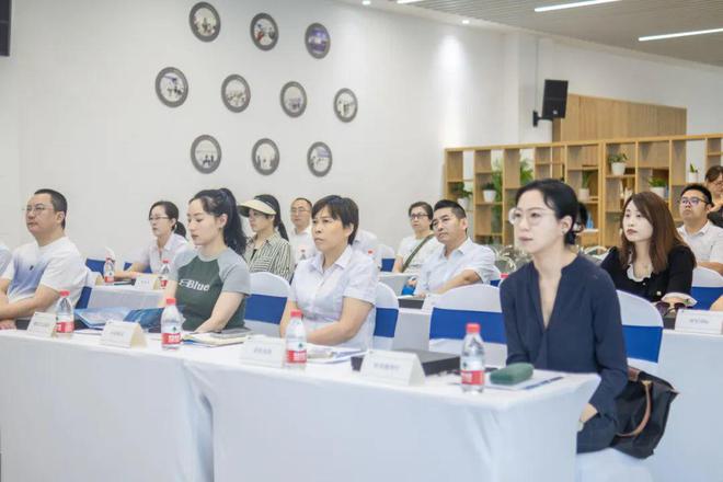 九游app：楼宇运营行业交流2024年西部智谷园区开放日第三期暨楼宇运营座谈交流会顺利举行(图2)