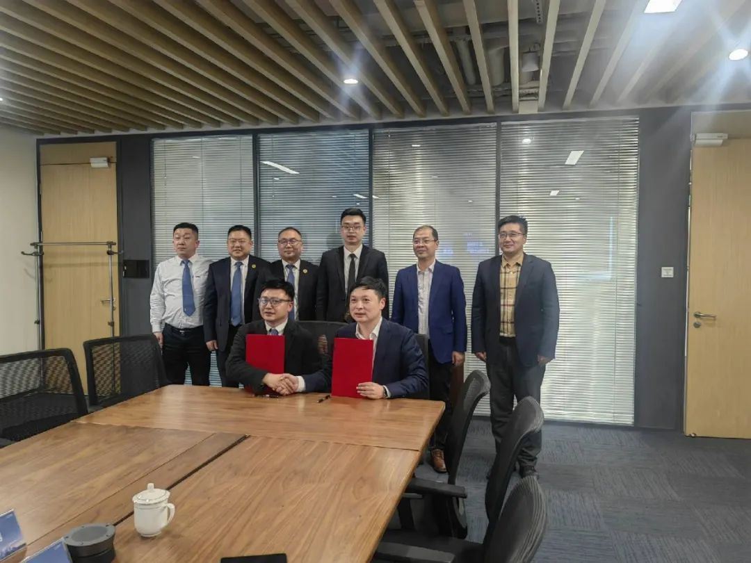 海尔智慧楼宇与人民电器集团战略签约携手开启智慧新程(图1)
