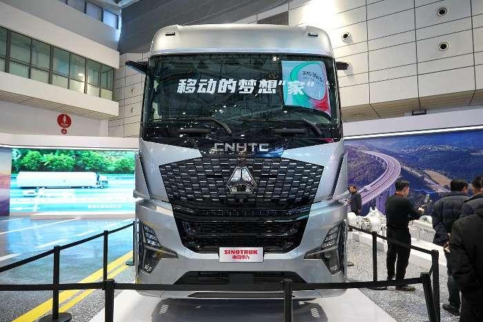 中国重汽全新一代重卡：高智能化、电气化底盘轻松满足自动驾驶(图2)
