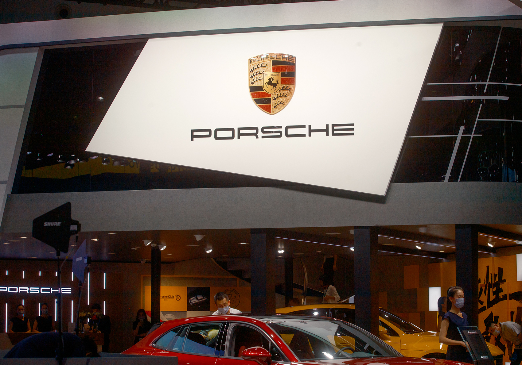超百款新车、千家企业齐聚“上海滩”！2025上海车展掀起“智电”浪潮这场展会还藏着未来发展“生死密码”(图3)