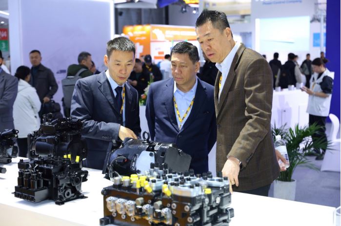 赋能电气化派克汉尼汾精彩亮相baumaCHINA2024(图1)