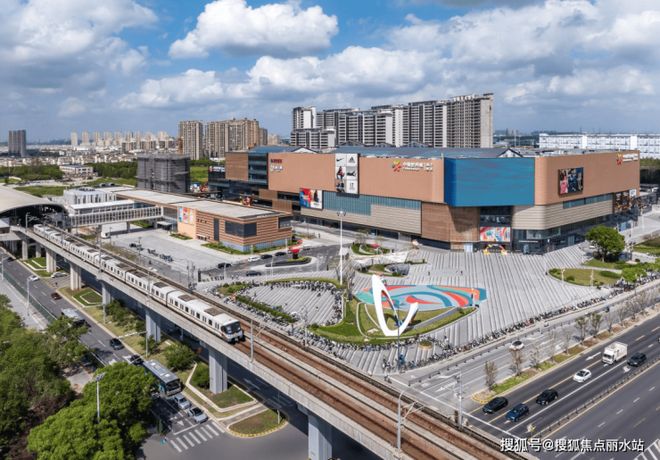 九游app：中骏世界城@中骏世界城售楼处发布：质感空间树标杆！