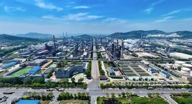 东北首座万亿城市之争花落谁家？(图2)
