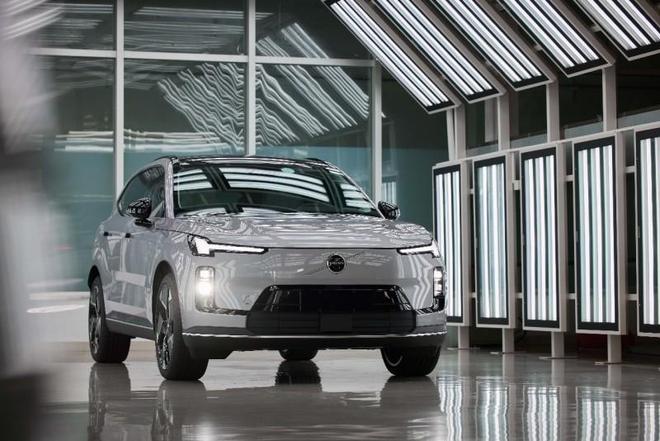 全新XC70下线沃尔沃质量标准落地中国制造(图4)
