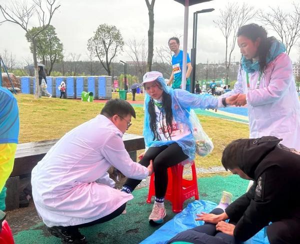九游体育：仁心铸魂惠民践道——北京同仁堂医养以义诊为桥传岐黄智慧筑健康根基